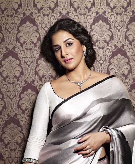 vidhya balan sexy photos|Vidya Balan photos: 50 best looking, hot and beautiful。